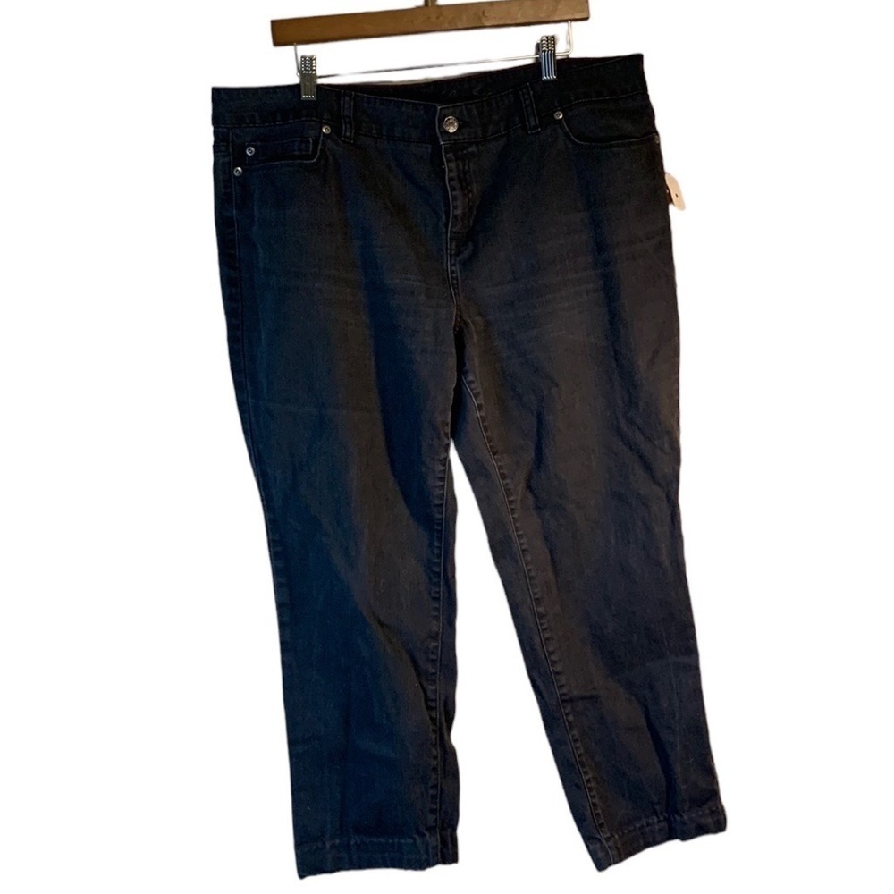 L.L. Bean Womens Favorite Fit Slim Leg Cropped Stretch Black Denim Jeans Sz 18P